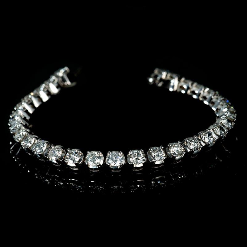 APP: 23.2k *Fine Jewelry 14KT. White Gold, Custom Made,: Gov. File: H-46749 *Fine Jewelry 14KT. White Gold, Custom Made, 10.00CT Round Brilliant Cut Diamond Bracelet (VGN A-45) (Vault V) Retail Replacement Value: $23.2K Asset Type: 14KT. Bracelet Shipping: 