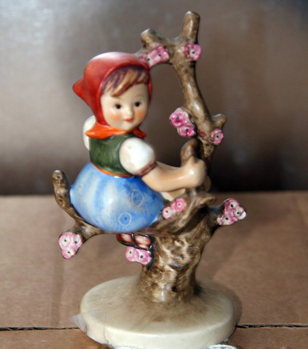 German Hummel Statue-Rare: German Hummel Stature-Rare-Thank you for viewing this Item. We hope that you are successful in your bidding. For over 30 years we have given the best possible customer service to our 1000's of repeat