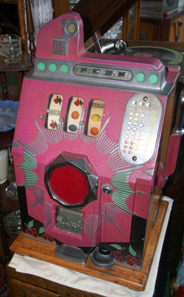 Antique Mills Melon Front Slot Machine - Circa 19: Antique Mills Melon Front Slot Machine - Circa 1930 - Thank you for viewing this Item. We hope that you are successful in your bidding. For over 30 years we have given the best possible customer servi
