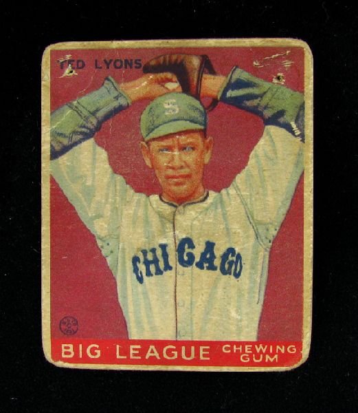 1933 Ted Lyons No.7 BP $225-1250 Goudy Baseball Card: 1933 Ted Lyons No.7 BP $225-1250 Goudy Base Ball Card - Thank you for viewing this Item. We hope that you are successful in your bidding. For over 30 years we have given the best possible customer ser