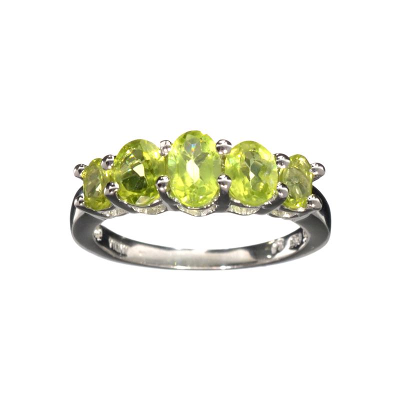 APP: 0.3k Fine Jewelry 1.49CT Oval Cut Green Peridot: Gov. File: H-23556 Fine Jewelry 1.49CT Oval Cut Green Peridot And Sterling Silver Ring Retail Replacement Value: $0.3K Asset Type: Sterling Silver Ring Shipping: $19.95