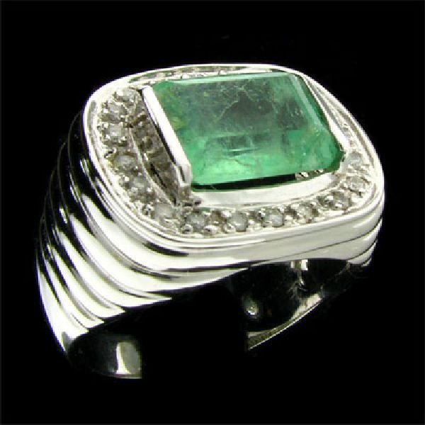APP:3.2k 14kt. W Gold 3.06CT Green Beryl & Diamond Ring: 14 kt. White Gold, 3.06CT Green Beryl and Diamond Ring - Appraisal Value: $3.1K - Bid with utmost confidence from GAA. We have been in business for over 35 years, and pride ourselves on perfect custom