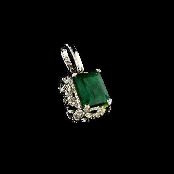 APP:12.6k 14kt White Gold 4CT Emerald & Diamond Ring: 14 kt. White Gold, 4.83CT Emerald and Diamond Ring - Appraisal Value: $12.5K - Bid with utmost confidence from GAA. We have been in business for over 35 years, and pride ourselves on perfect customer