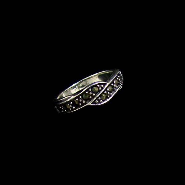 Marcasite & Sterling Silver Ring: Marcasite and Sterling Silver Ring - Bid with utmost confidence from GAA. We have been in business for over 35 years, and pride ourselves on perfect customer service. For more informat