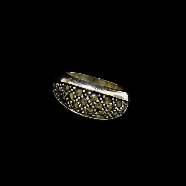 Marcasite & Sterling Silver Ring: Marcasite and Sterling Silver Ring - Bid with utmost confidence from GAA. We have been in business for over 35 years, and pride ourselves on perfect customer service. For more informat