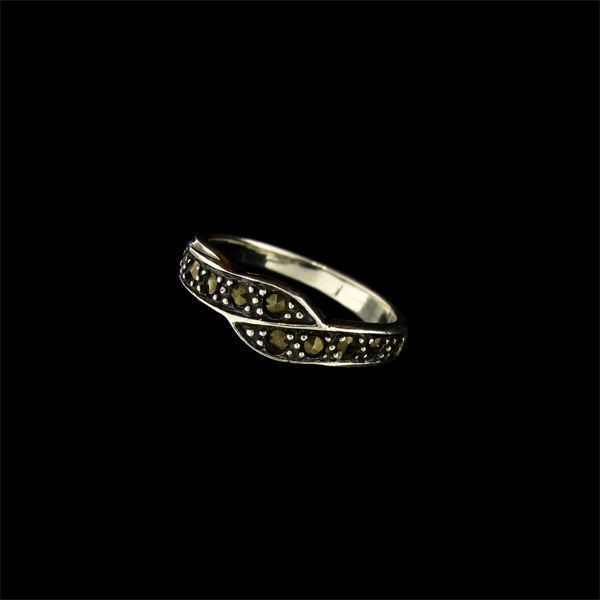 Marcasite & Sterling Silver Ring: Marcasite and Sterling Silver Ring - Bid with utmost confidence from GovernmentAuction.com. We have been in business for over 35 years, and pride ourselves on perfect customer service.