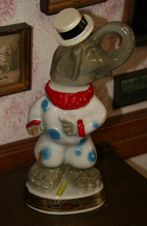 Jim Bean Decorative Bottle-Elephant w/Top Hat: Jim Bean Decorative Bottle-Elephant w/Top Hat-Thank you for viewing this Item. We hope that you are successful in your bidding. For over 30 years we have given the best possible cus