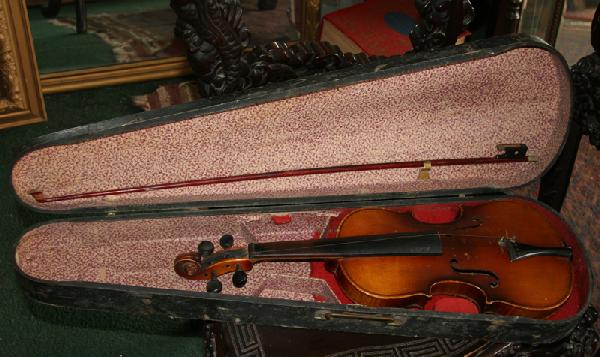 Violin: Violin-Thank you for viewing this Item. We hope that you are successful in your bidding. For over 30 years we have given the best possible customer service to our 1000's of repeat b