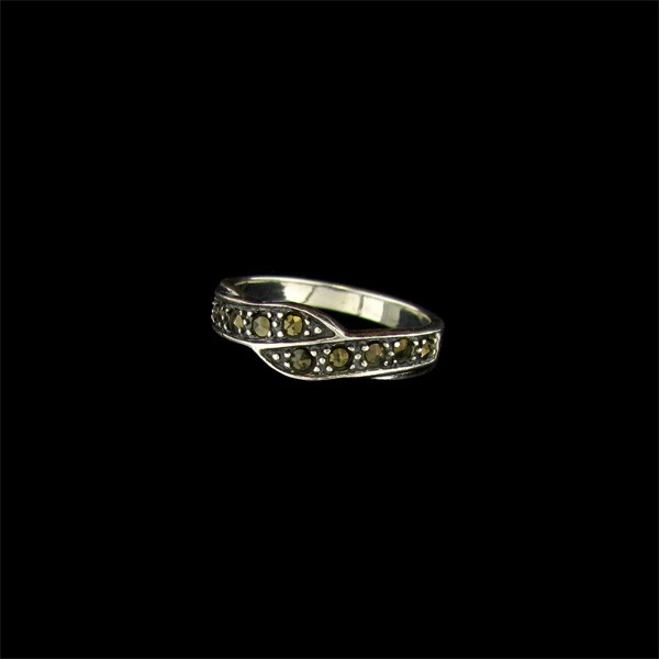 Marcasite & Sterling Silver Ring: Marcasite and Sterling Silver Ring - Bid with utmost confidence from GovernmentAuction.com. We have been in business for over 35 years, and pride ourselves on perfect customer service.