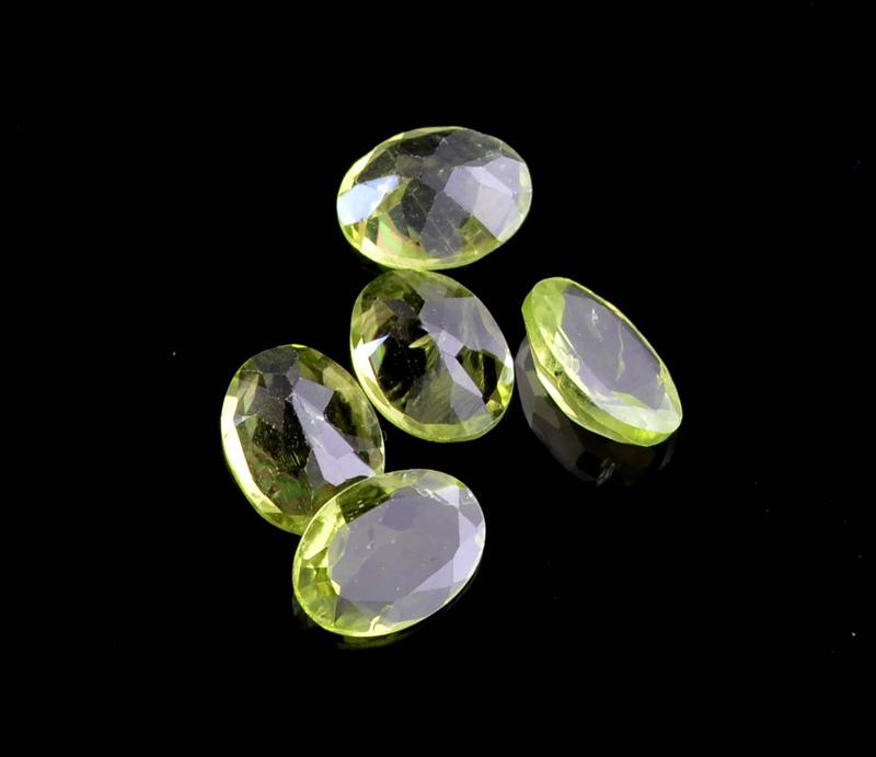 APP: 1k 5.23CT Oval Cut Green Peridot Parcel: Gov. File: H-08076 5.23CT Oval Cut Green Peridot Parcel Retail Replacement Value: $1.0K Asset Type: Peridot Parcel Shipping: $19.95