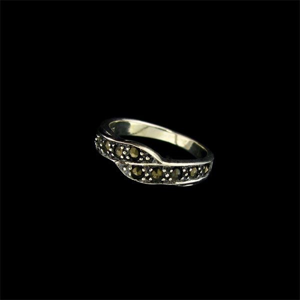 Marcasite & Sterling Silver Ring: Marcasite and Sterling Silver Ring - Bid with utmost confidence from GovernmentAuction.com. We have been in business for over 35 years, and pride ourselves on perfect customer service.