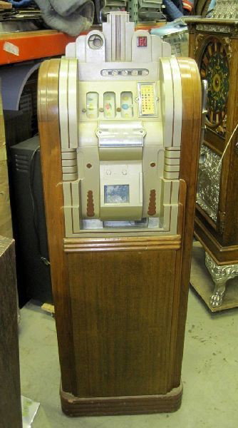 5 Cent Mills Extraordinary Slot Machine: 5 Cent Mills Extraordinary Slot Machine - Thank you for viewing this Item. We hope that you are successful in your bidding. For over 30 years we have given the best possible customer service to our 10