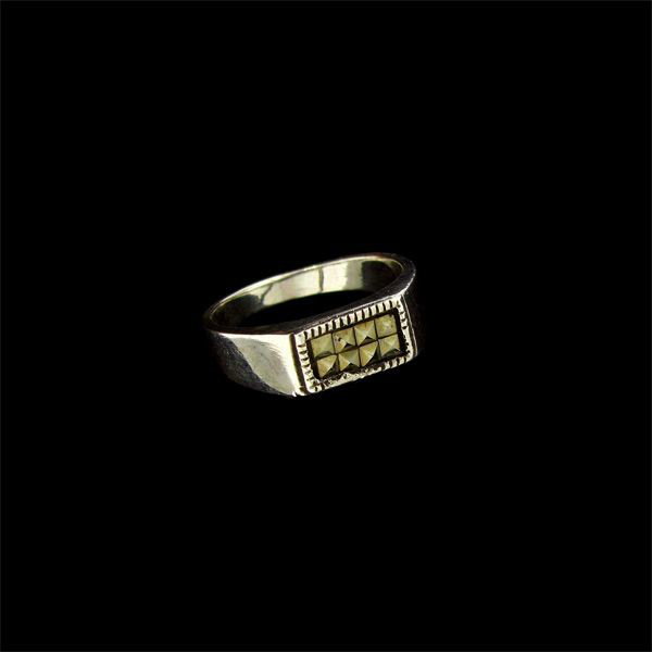 Marcasite & Sterling Silver Ring: Marcasite and Sterling Silver Ring - Bid with utmost confidence from GovernmentAuction.com. We have been in business for over 35 years, and pride ourselves on perfect customer service.