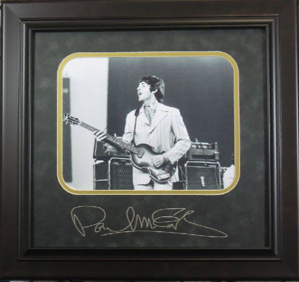 Paul McCartney - Plate Signature: Paul McCartney Engraved Signature - Thank you for viewing this Item. We hope that you are successful in your bidding. For over 30 years we have given the best possible customer service to our 1000's o