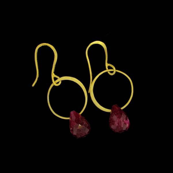 APP: 12k 24kt Gold 22CT Ruby & Sterling Silver Earrings: 24 kt. Gold Overlay 22.86CT Ruby, and Sterling Silver Earrings - Appraisal Value: $12.2K - Bid with utmost confidence from GovernmentAuction.com. We have been in business for over 35 years, and pride 