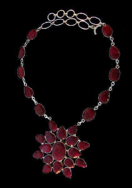 APP: 133.6k 257.08CT Ruby & Sterling Silver Necklace: 257.08CT Ruby and Sterling Silver Necklace - Appraisal Value: $133.5K - Bid with utmost confidence from GovernmentAuction.com. We have been in business for over 35 years, and pride ourselves on perfec