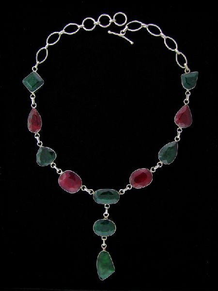 APP: 128k 153CT Emerald Ruby & Sterling Silver Necklace: 153.17CT Emerald, Ruby and Sterling Silver Necklace - Appraisal Value: $128.4K - Bid with utmost confidence from GovernmentAuction.com. We have been in business for over 35 years, and pride ourselves 