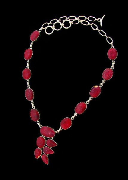APP: 72.4k 138.89CT Ruby & Sterling Silver Necklace: 138.89CT Ruby and Sterling Silver Necklace - Appraisal Value: $72.3K - Bid with utmost confidence from GovernmentAuction.com. We have been in business for over 35 years, and pride ourselves on perfect