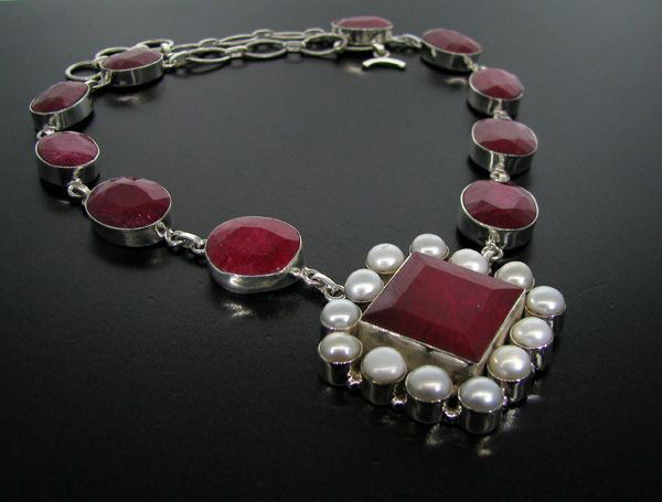 APP: 46.1k 118.01CT Ruby & Sterling Silver Necklace: 118.01CT Ruby and Sterling Silver Necklace - Appraisal Value: $46.0K - Bid with utmost confidence from GovernmentAuction.com. We have been in business for over 35 years, and pride ourselves on perfect