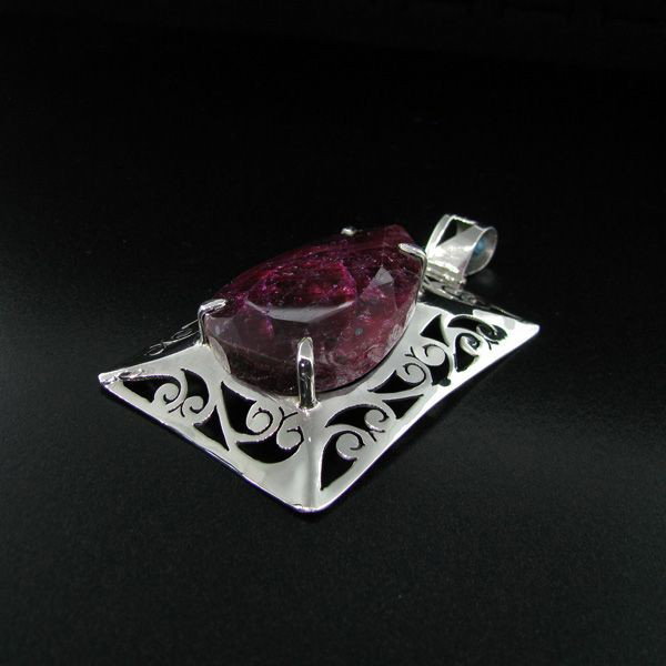 APP: 28.7k 106.98CT Ruby & Sterling Silver Pendant: 106.98CT Ruby and Sterling Silver Pendant - Appraisal Value: $28.7K - Bid with utmost confidence from GovernmentAuction.com. We have been in business for over 35 years, and pride ourselves on perfect 