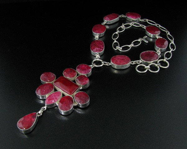 APP: 51.1k 135.63CT Ruby & Sterling Silver Necklace: 135.63CT Ruby and Sterling Silver Necklace - Appraisal Value: $51.0K - Bid with utmost confidence from GovernmentAuction.com. We have been in business for over 35 years, and pride ourselves on perfect