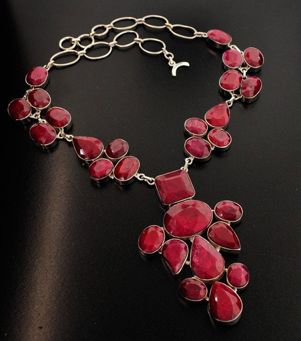APP: 46.7k 236.59CT Ruby & Sterling Silver Necklace: 236.59CT Ruby and Sterling Silver Necklace - Appraisal Value: $46.7K - Bid with utmost confidence from GovernmentAuction.com. We have been in business for over 35 years, and pride ourselves on perfect