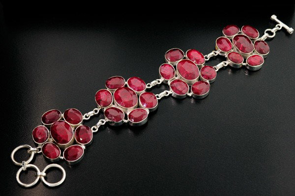 APP: 23.9k 137.29CT Ruby & Sterling Silver Bracelet: 137.29CT Ruby and Sterling Silver Bracelet - Appraisal Value: $23.8K - Bid with utmost confidence from GovernmentAuction.com. We have been in business for over 35 years, and pride ourselves on perfect