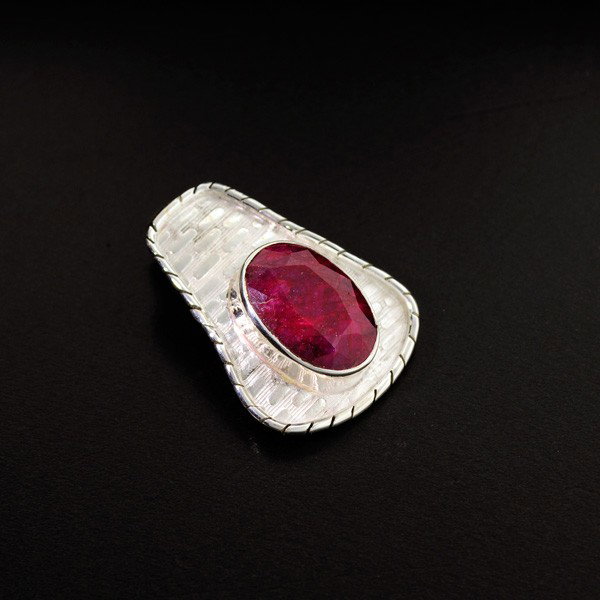 APP: 2.5k 8.39CT Ruby & Sterling Silver Pendant: 8.39CT Ruby and Sterling Silver Pendan - Appraisal Value: $2.5K - Bid with utmost confidence from GovernmentAuction.com. We have been in business for over 35 years, and pride ourselves on perfect cust