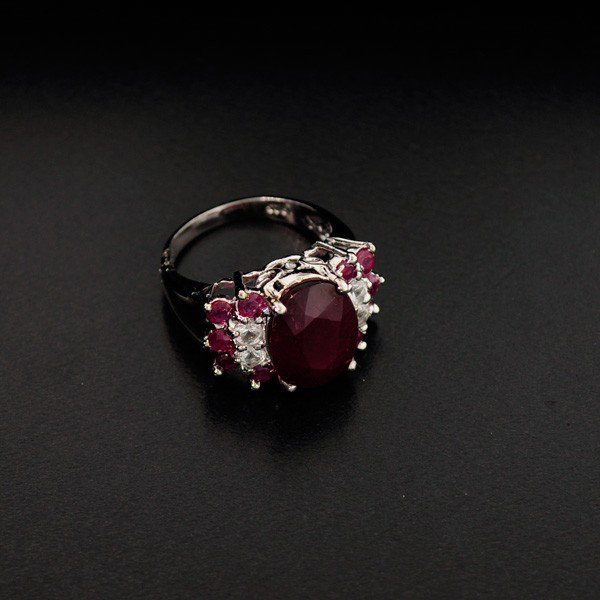 APP: 14k 8CT Ruby Platinum Overlay Sterling Silver Ring: 8.96CT Ruby Platinum Overlay Sterling Silver Ring - Appraisal Value: $14.8K - Bid with utmost confidence from GovernmentAuction.com. We have been in business for over 35 years, and pride ourselves on 