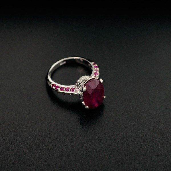 APP: 8k 5CT Ruby Platinum Overlay Sterling Silver Ring: 5.38CT Ruby Platinum Overlay Sterling Silver Ring - Appraisal Value: $8.6K - Bid with utmost confidence from GovernmentAuction.com. We have been in business for over 35 years, and pride ourselves on p