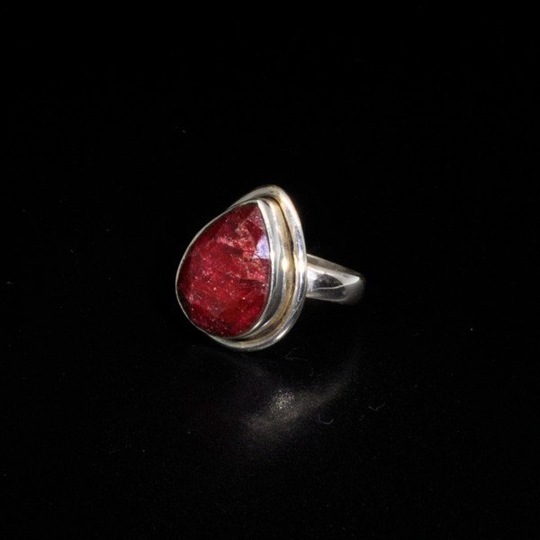 APP: 3.3k 6.78CT Ruby & Sterling Silver Ring: 6.78CT Ruby and Sterling Silver Ring - Appraisal Value: $3.3K - Bid with utmost confidence from GovernmentAuction.com. We have been in business for over 35 years, and pride ourselves on perfect custom