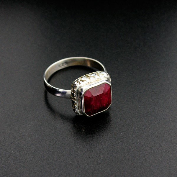APP: 1.5k 6.63CT Ruby & Sterling Silver Ring: 6.63CT Ruby and Sterling Silver Ring - Appraisal Value: $1.4K - Bid with utmost confidence from GovernmentAuction.com. We have been in business for over 35 years, and pride ourselves on perfect custom