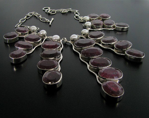 APP: 118.6k 363.50CT Ruby & Sterling Silver Necklace: 363.50CT Ruby and Sterling Silver Necklace - Appraisal Value: $118.6K - Bid with utmost confidence from GovernmentAuction.com. We have been in business for over 35 years, and pride ourselves on perfec