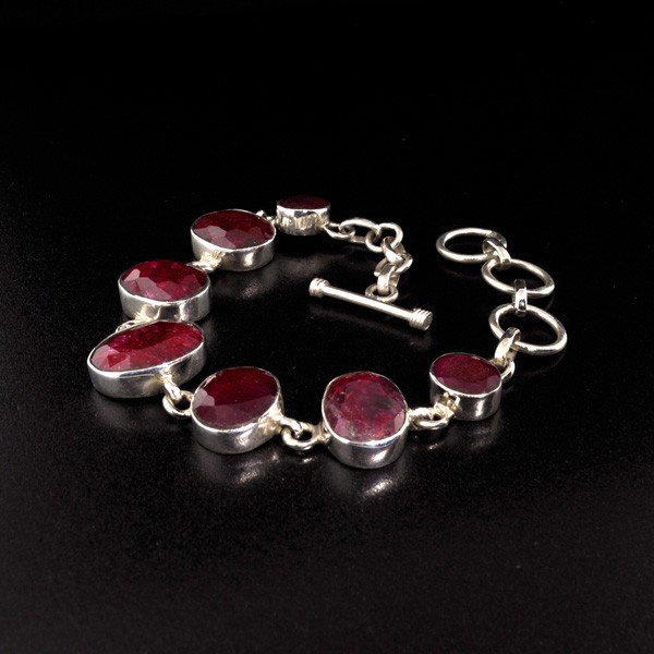 APP: 16.4k 43.27CT Ruby & Sterling Silver Bracelet: 43.27CT Ruby and Sterling Silver Bracelet - Appraisal Value: $16.4K - Bid with utmost confidence from GovernmentAuction.com. We have been in business for over 35 years, and pride ourselves on perfect 