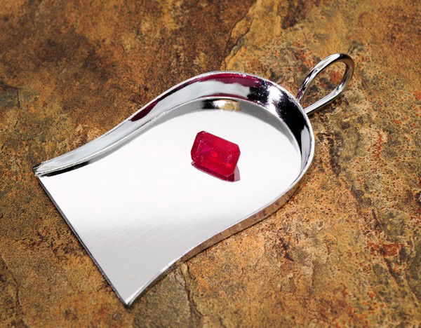 APP: 9.9k 5.69CT Emerald Cut Ruby Gemstone: 5.69CT Emerald Cut Ruby Gemstone - Appraisal Value: $9.9K - Bid with utmost confidence from GovernmentAuction.com. We have been in business for over 35 years, and pride ourselves on perfect customer s