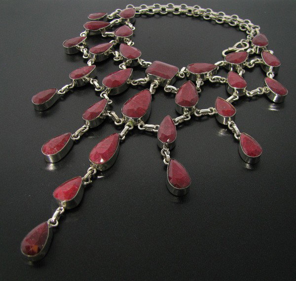 APP: 148k 284.00CT Ruby & Sterling Silver Necklace: 284.00CT Ruby and Sterling Silver Necklace - Appraisal Value: $148.0K - Bid with utmost confidence from GovernmentAuction.com. We have been in business for over 35 years, and pride ourselves on perfec