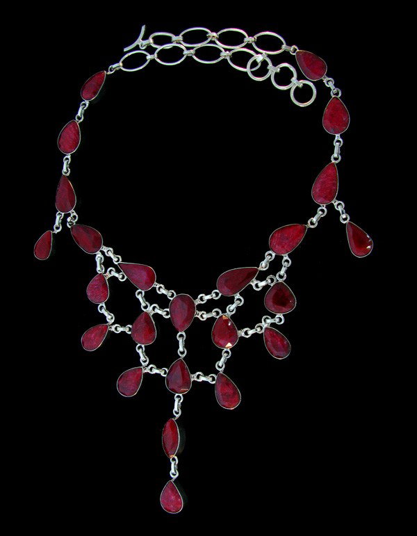 APP: 103.1k 197.39CT Ruby & Sterling Silver Necklace6: 197.39CT Ruby and Sterling Silver Necklace6 - Appraisal Value: $103.0K - Bid with utmost confidence from GovernmentAuction.com. We have been in business for over 35 years, and pride ourselves on perfe