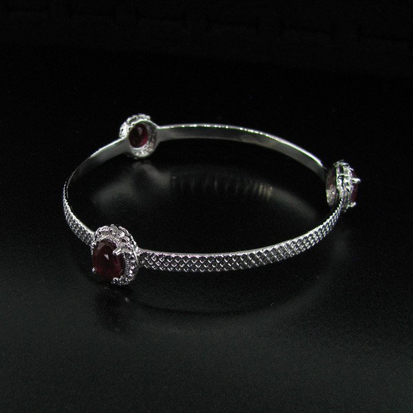APP: 16k 16CT Ruby Platinum Plated, Sterl Silver Bangle: 16.29CT Ruby Platinum Plated, Sterling Silver Bangle - Appraisal Value: $16.1K - Bid with utmost confidence from GovernmentAuction.com. We have been in business for over 35 years, and pride ourselves 