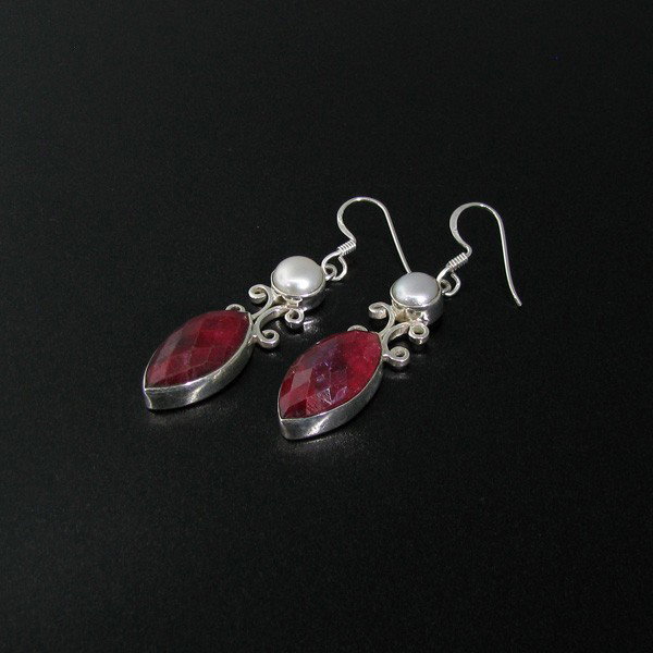 APP: 8k 17CTRuby w/Pearls & Sterling Silver Earrings: 17.10CT Ruby With Pearls and Sterling Silver Earrings - Appraisal Value: $8.3K - Bid with utmost confidence from GovernmentAuction.com. We have been in business for over 35 years, and pride ourselves 