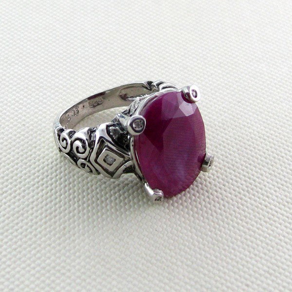 APP: 9k 14CT Ruby w/Diamonds & Plat Sterl Silver Ring: 14.60CT Ruby W/Diamonds and Platinum Overlay Sterling Silver Ring - Appraisal Value: $9.6K - Bid with utmost confidence from GovernmentAuction.com. We have been in business for over 35 years, and prid