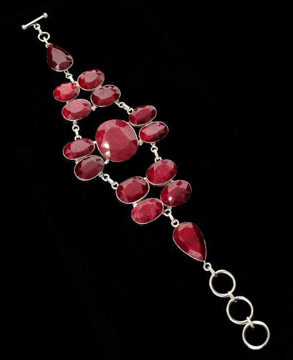 APP: 27.8k 163.60CT Ruby & Sterling Silver Bracelet: 163.60CT Ruby and Sterling Silver Bracelet - Appraisal Value: $27.8K - Bid with utmost confidence from GovernmentAuction.com. We have been in business for over 35 years, and pride ourselves on perfect