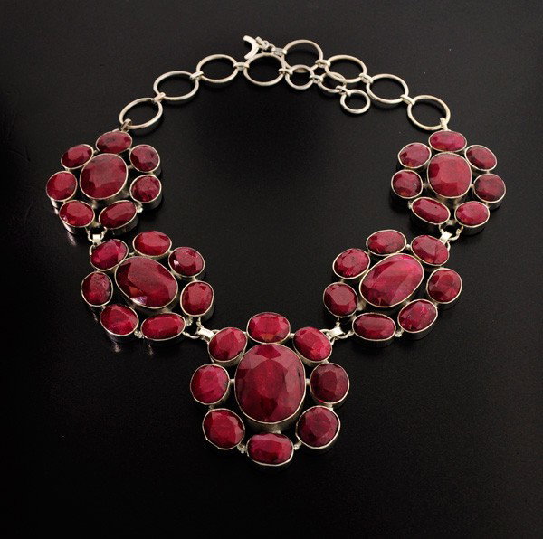 APP: 55.9k 399.37CT Ruby & Sterling Silver Necklace: 399.37CT Ruby and Sterling Silver Necklace - Appraisal Value: $55.9K - Bid with utmost confidence from GovernmentAuction.com. We have been in business for over 35 years, and pride ourselves on perfect