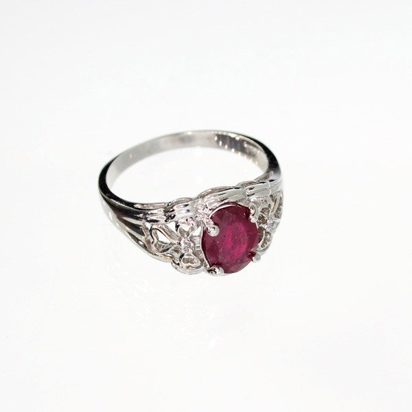 APP: 5.1k 1.89CT Ruby w/Diamonds & Sterling Silver Ring: 1.89CT Ruby W/ Diamonds and Sterling Silver Ring - Appraisal Value: $5.0K - Bid with utmost confidence from GovernmentAuction.com. We have been in business for over 35 years, and pride ourselves on pe