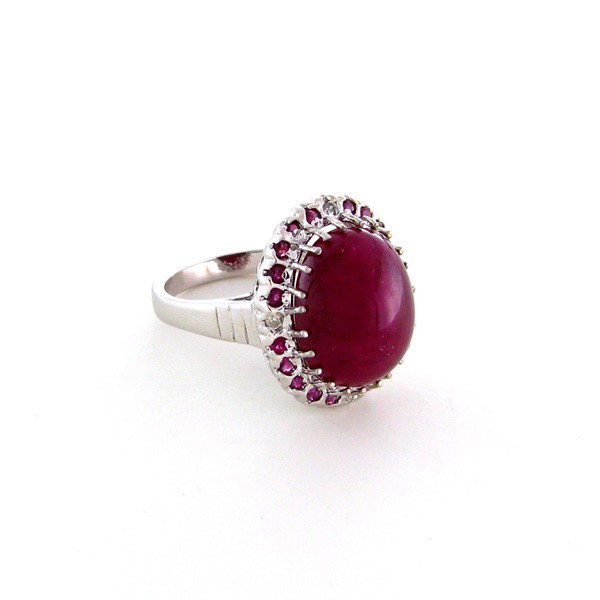 APP: 8.9k 15.45CT Ruby w/Diamond & Sterling Silver Ring: 15.45CT Ruby W/ Diamond and Sterling Silver Ring - Appraisal Value: $8.9K - Bid with utmost confidence from GovernmentAuction.com. We have been in business for over 35 years, and pride ourselves on pe