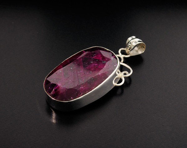 APP: 26.2k 97.78CT Ruby & Sterling Silver Pendant: 97.78CT Ruby and Sterling Silver Pendant - Appraisal Value: $26.2K - Bid with utmost confidence from GovernmentAuction.com. We have been in business for over 35 years, and pride ourselves on perfect c
