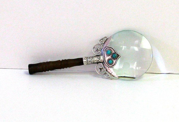 Sm Hand Magnifying Glass w/Jade Handle: Sm Hand Magnifying Glass W/ Jade Handle - Bid with utmost confidence from GovernmentAuction.com. We have been in business for over 35 years, and pride ourselves on perfect customer service.