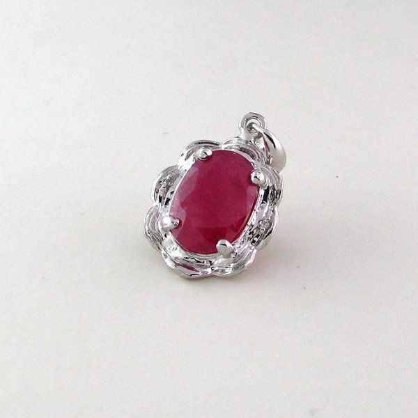 APP: 3k 4.03CT Ruby w/Diamond & Sterling Silver Pendant: 4.03CT Ruby W/ Diamond and Sterling Silver Pendant - Appraisal Value: $3.5K - Bid with utmost confidence from GovernmentAuction.com. We have been in business for over 35 years, and pride ourselves on 