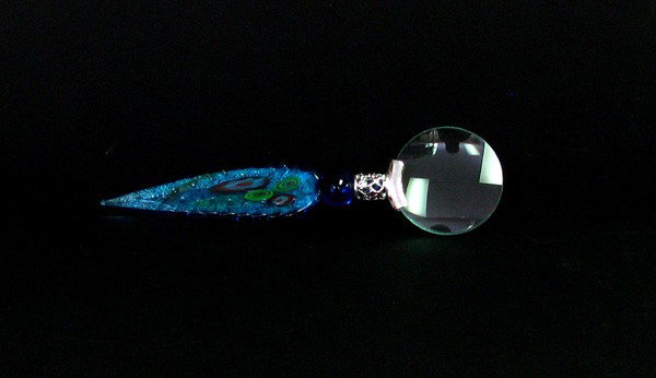 Magnifying Glass: Magnifying Glass - Bid with utmost confidence from GovernmentAuction.com. We have been in business for over 35 years, and pride ourselves on perfect customer service.