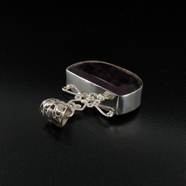 APP: 18.6k 68.95CT Ruby & Sterling Silver Pendant: 68.95CT Ruby and Sterling Silver Pendant - Appraisal Value: $18.5K - Bid with utmost confidence from GovernmentAuction.com. We have been in business for over 35 years, and pride ourselves on perfect c