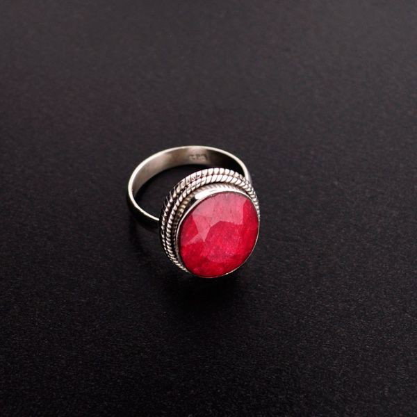 APP: 4.4k 8.07CT Ruby & Sterling Silver Ring: 8.07CT Ruby and Sterling Silver Ring - Appraisal Value: $4.3K - Bid with utmost confidence from GovernmentAuction.com. We have been in business for over 35 years, and pride ourselves on perfect custom